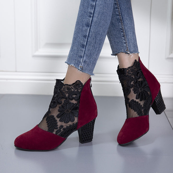 Damen nan elegante Spitzen-Stiefelette mit Wildlederoptik-Einsatz und verziertem Blockabsatz Echo Archiv