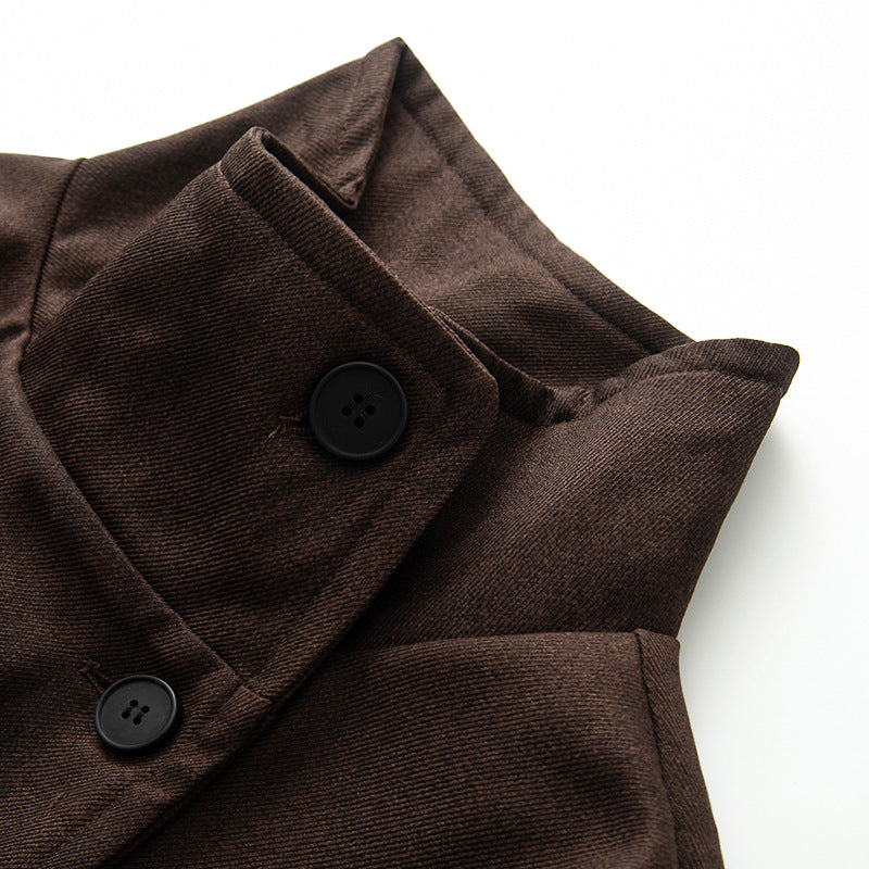 Damen langer Doppelreiher-Mantel mit hohem Stehkragen, breitem Bindegürtel und verdeckten Eingrifftaschen – Montévia