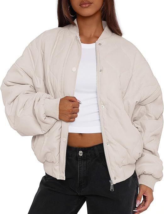 Damen Kurz geschnittene Stepp-Bomberjacke im Oversize-Look mit Raglanärmeln Echo Archiv
