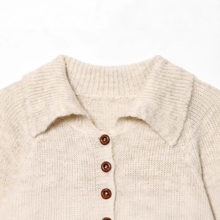 Damen Grobgestrickter Pullover mit Polokragen, Drei‑Knopf‑Blende und Rautenmuster Echoarchiv