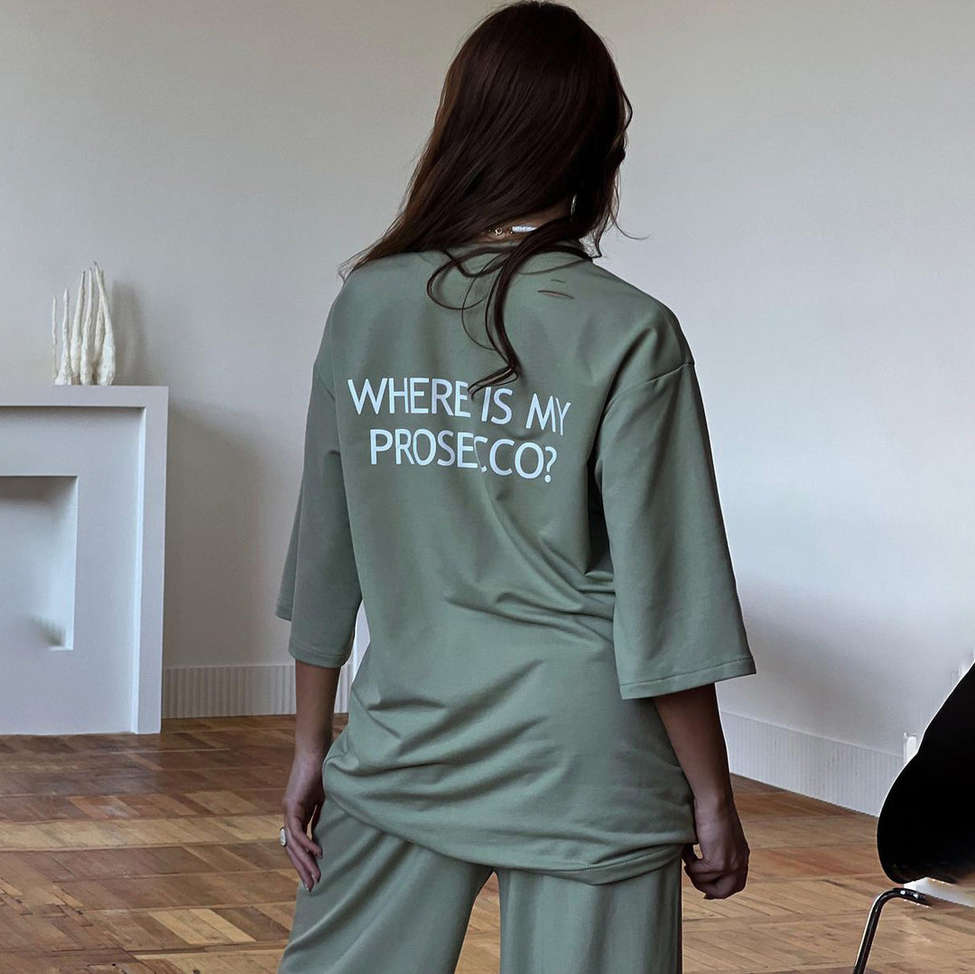 Damen oversized Longshirt mit Statement-Print, dreiviertelärmeln und lockerer Tunika-Silhouette – Avérine