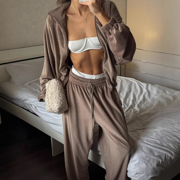 Damen lässiges Lounge-Zweiteiler Set mit Oversize Zipjacke und weitem Bundhose – Élanora