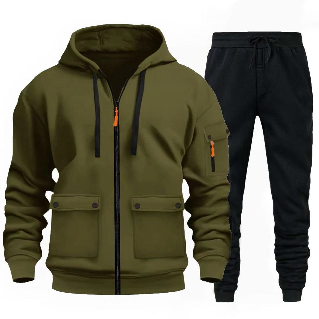 Herren sportlicher Jacke mit praktischen Taschen und Jogginghose Echoarchiv