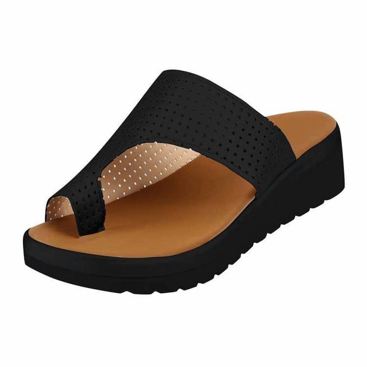 Damen nan lässige Zehensteg-Slipper mit gelochtem Soft-Obermaterial und dämpfender Keilsohle Echo Archiv