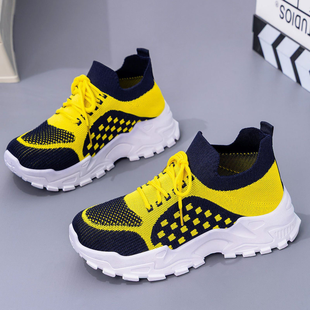 Damen nan leichter Strick-Chunky-Sneaker mit sockenähnlichem Schaft, gepolsterter Fersenstütze und griffiger Trail-Laufsohle Echo Archiv