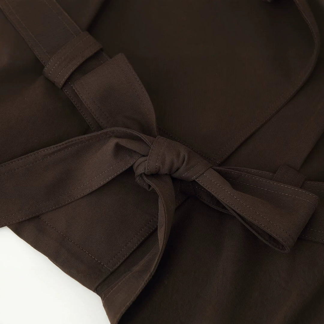 Damen Kurzjacke im Trenchstil mit Bindegürtel, Raglanärmeln und taillierter Passform Echoarchiv
