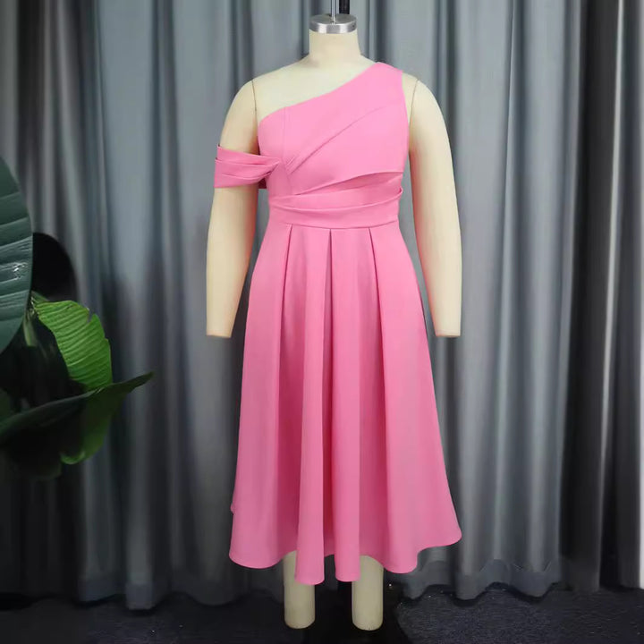 Damen Elegantes One-Shoulder Kleid mit Drapierungen Echo Archiv
