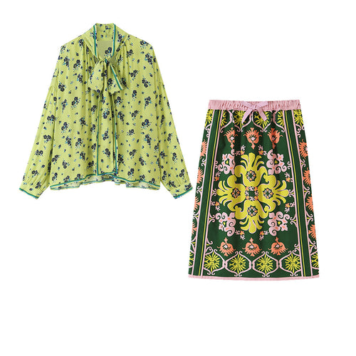 Damen Florale Satin-Schleifenbluse mit weitem Fall und Retro-Print Echoarchiv