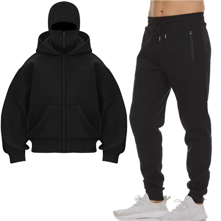 Herren Kapuzenjacke mit hohem Kragen und Jogginghose Echoarchiv