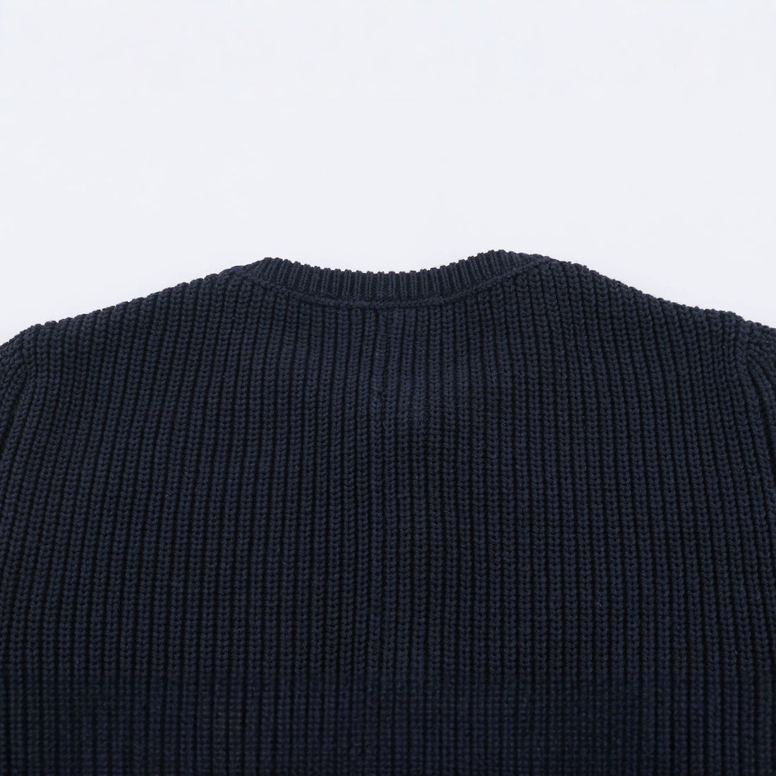 Damen Feinstrick-Cardigan mit taillierter Peplum‑Silhouette Echoarchiv