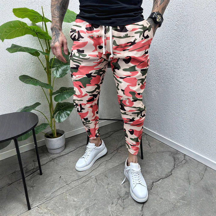 Herren Camouflage Jogginghose mit elastischem Bund und seitlichen Taschen Echoarchiv
