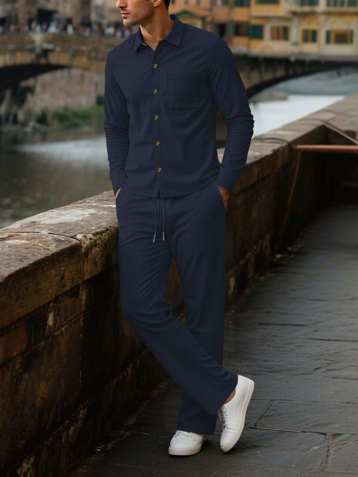 Herren eleganter Freizeitanzug mit strukturierter Oberfläche und praktischen Taschen – Marzano