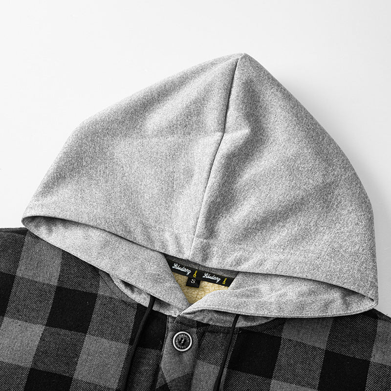 Herren kariertes Sherpa-futteriertes Overshirt mit Kapuze, Brusttasche und Druckknopfverschluss – Taviero