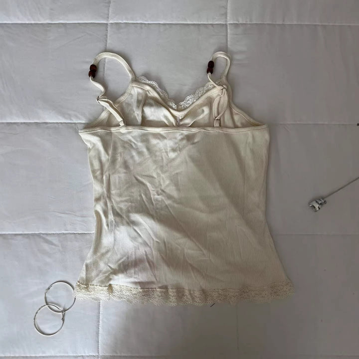 Damen Verspieltes Spaghetti-Träger Top mit Spitzendetails Echo Archiv