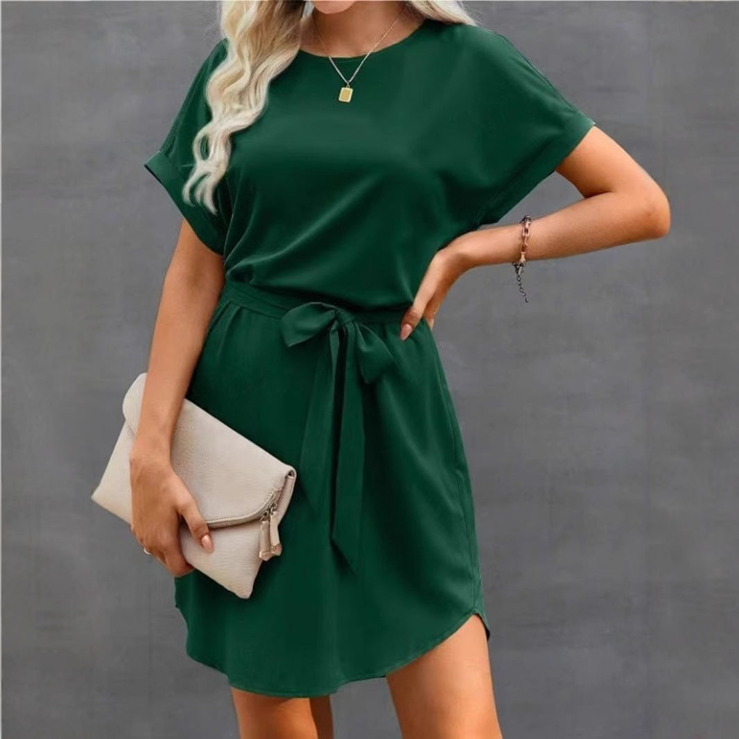 Damen Kurzarm Kleid mit Taillengürtel und lässigem Schnitt Echo Archiv