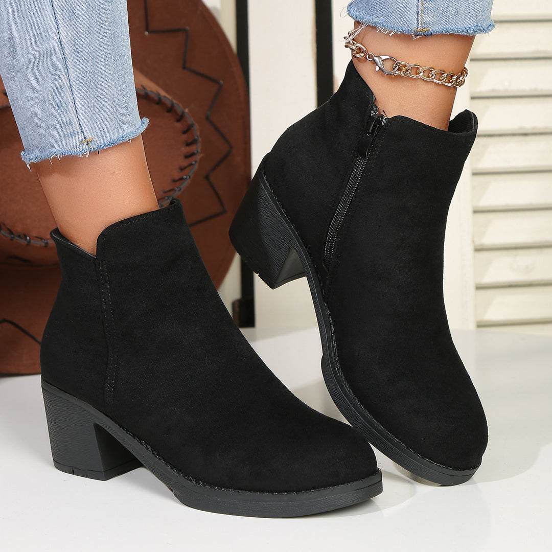 Damen Ankleboots mit mittelhohem Blockabsatz, seitlichem Reißverschluss und Velours‑Optik Echo Archiv