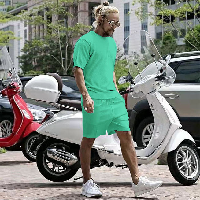 Herren stylisches Freizeit-Set aus atmungsaktivem Material und sportlichem Design Echoarchiv