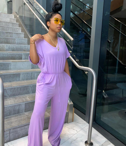 Echoarchiv | V-Ausschnitt Jumpsuit für Frauen Jane