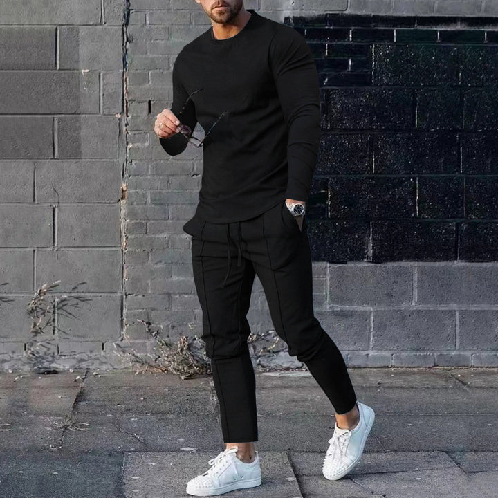 Herren sportliches Langarmshirt mit modernen Kontrastnähten und bequemen Jogginghosen Echoarchiv