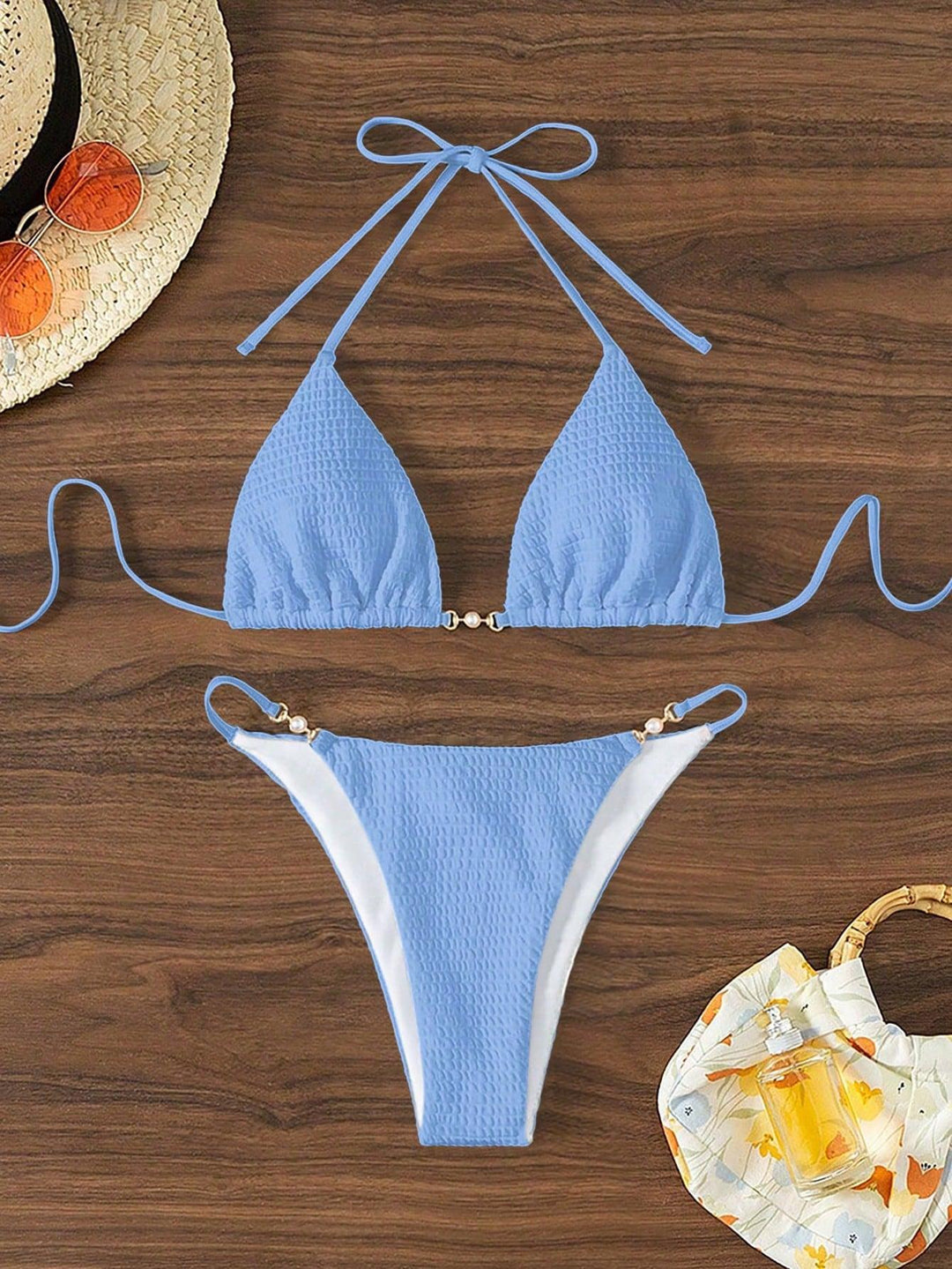 Damen Triangel-Bikini mit modischen Schnürdetails und eleganten Akzenten Echo Archiv