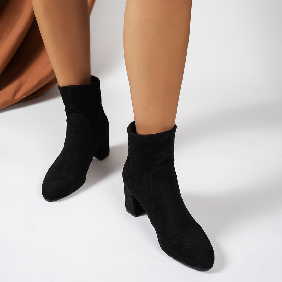 Damen Elegante Stiefeletten aus Wildleder Echo Archiv