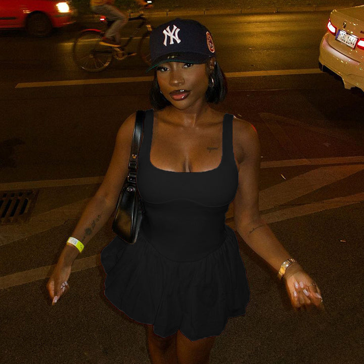 Damen verspieltes Mini-Kleid mit quadratischem Ausschnitt Echo Archiv