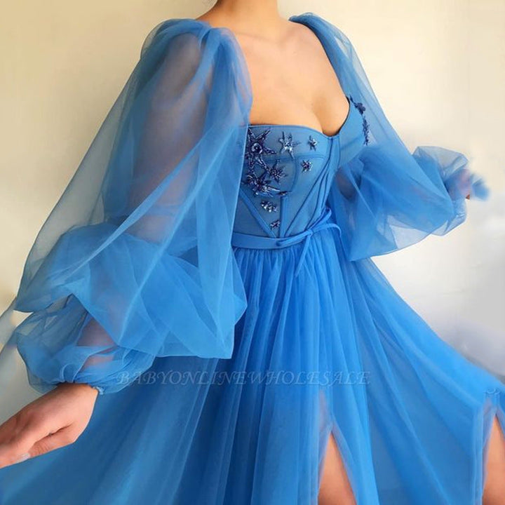 Damen Tüll Abendkleid mit voluminösen Ärmeln und seitlichem Schlitz Echoarchiv