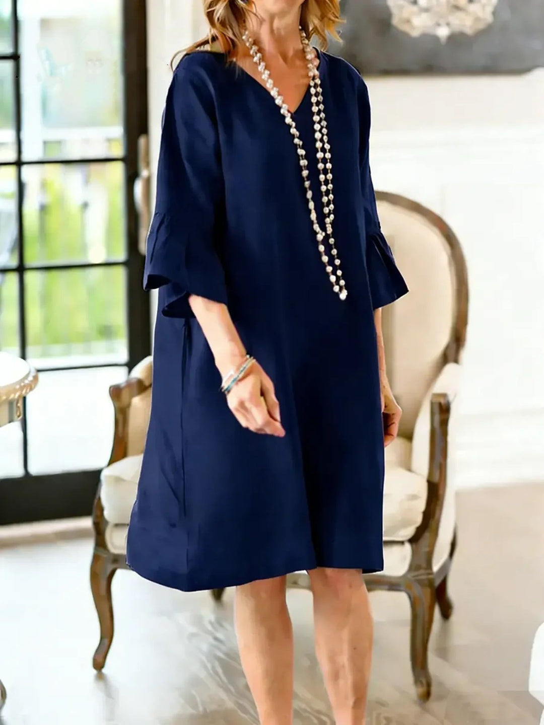 Damen Hüftlanges Freizeitkleid mit modernen Rüschendetails Echo Archiv