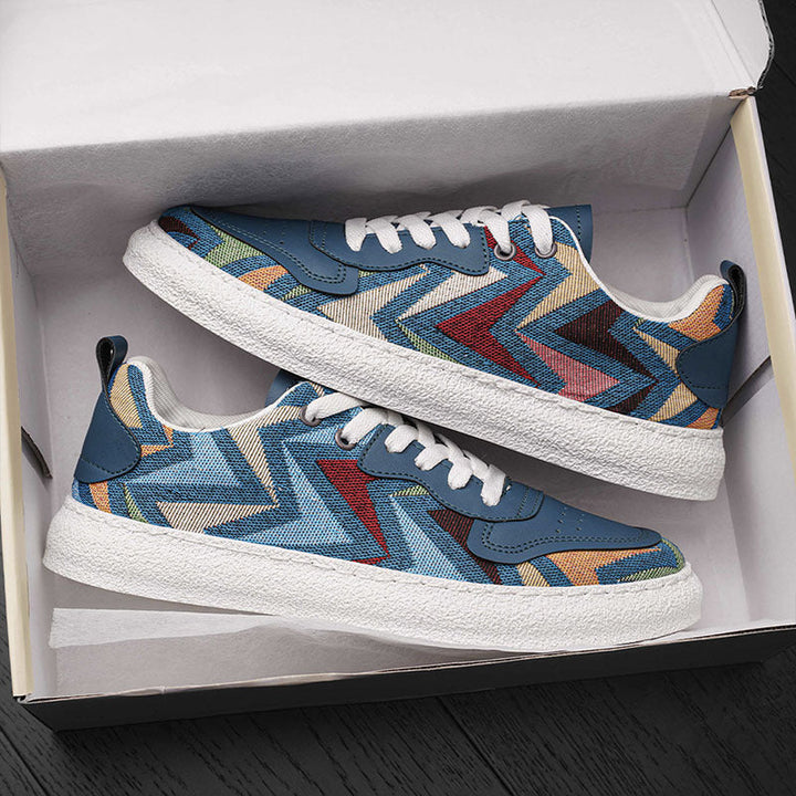 Damen Modische Sneakers mit farbenfrohem Chevron-Muster Echo Archiv