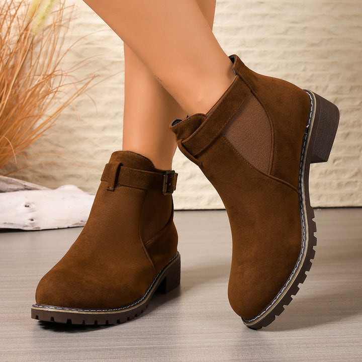 Damen Stiefelette mit Velours-Optik, elastischem Einsatz und Schnallenriemen Echoarchiv