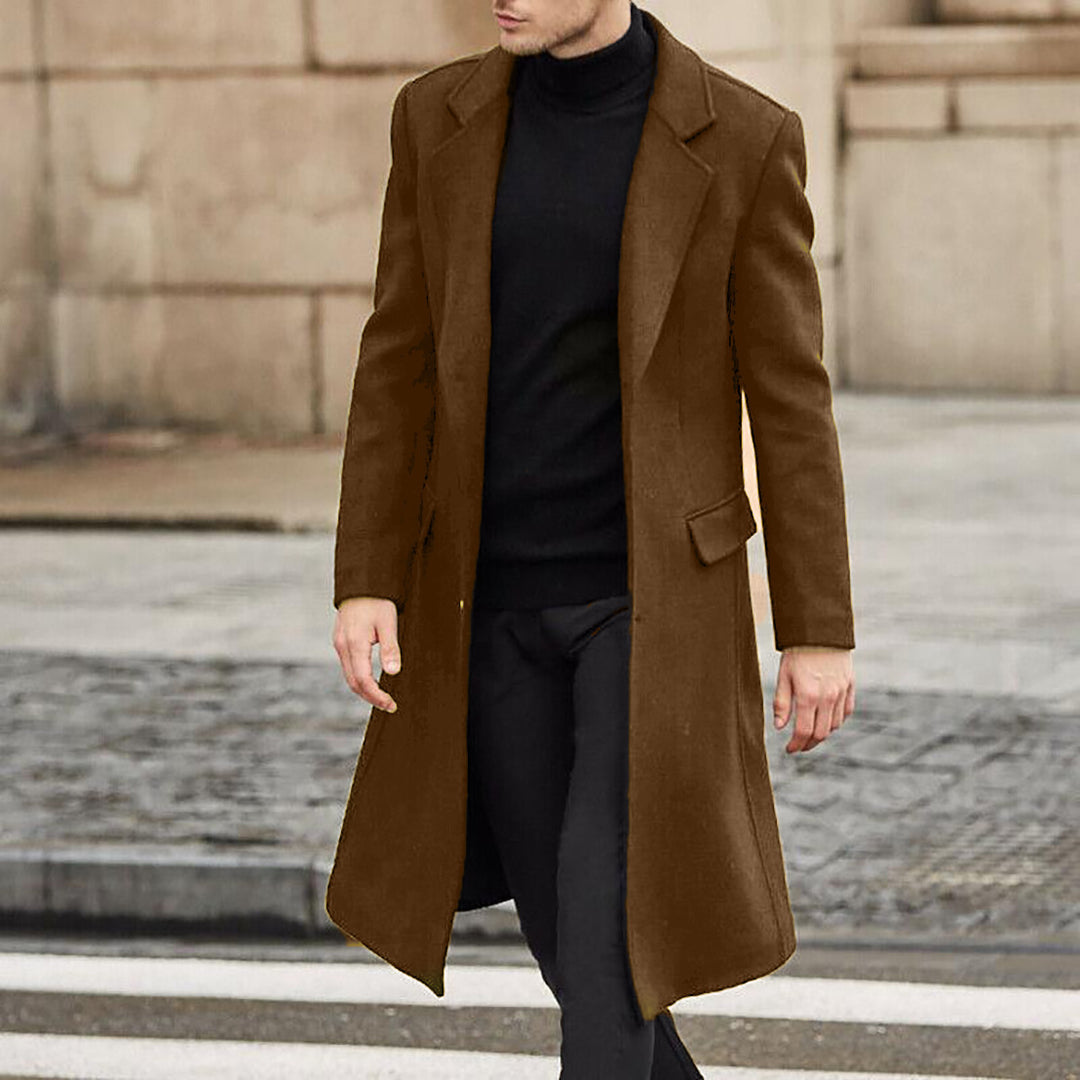 Herren langer Wollmantel mit klassischem Revers und eleganten Details Echoarchiv