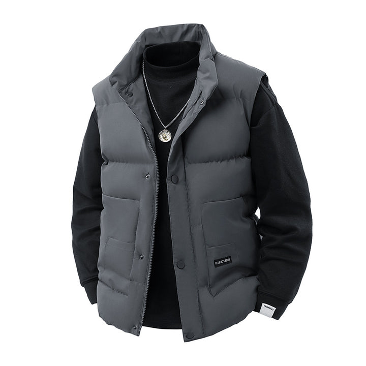 Herren Thermo‑Steppweste mit hoher Kragenblende, Druckknopf‑Front & aufgesetzten Utility‑Taschen Echoarchiv