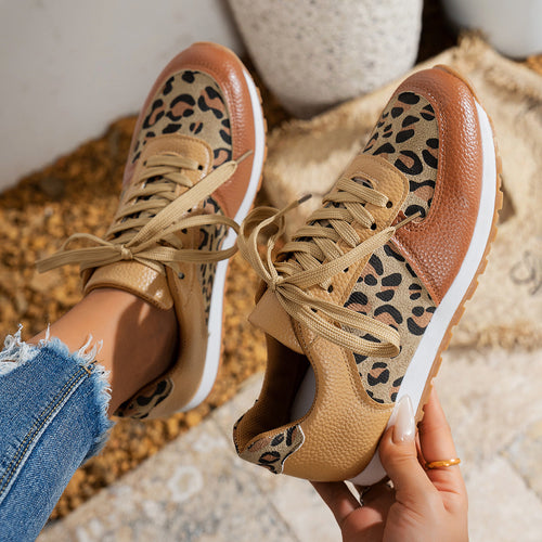 Damen Sneaker mit Leopardenmuster und atmungsaktiver Sohle – Névara
