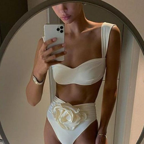 Damen Hochgeschnittener Bikini mit raffiniertem Rüschendetail Echo Archiv