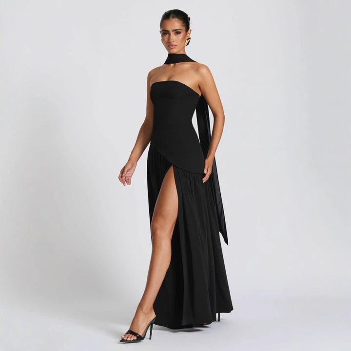 Damen Hochwertiges Abendkleid mit asymmetrischem Schnitt und elegantem Schlitz Echo Archiv