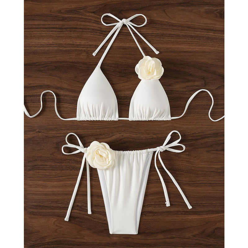 Damen Triangel-Bikini mit verspielten Blütenapplikationen und verstellbaren Bindebändern Echo Archiv