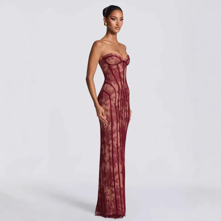 Damen Abendkleid mit raffinierten Spitzen-Details Echo Archiv