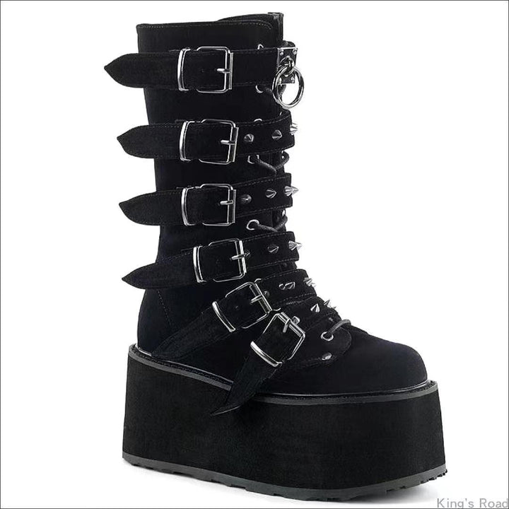 Damen nan hochschaftige Lack-Plateau-Stiefel mit mehrfach verstellbaren Schnallen und herzförmigen Nieten Echo Archiv