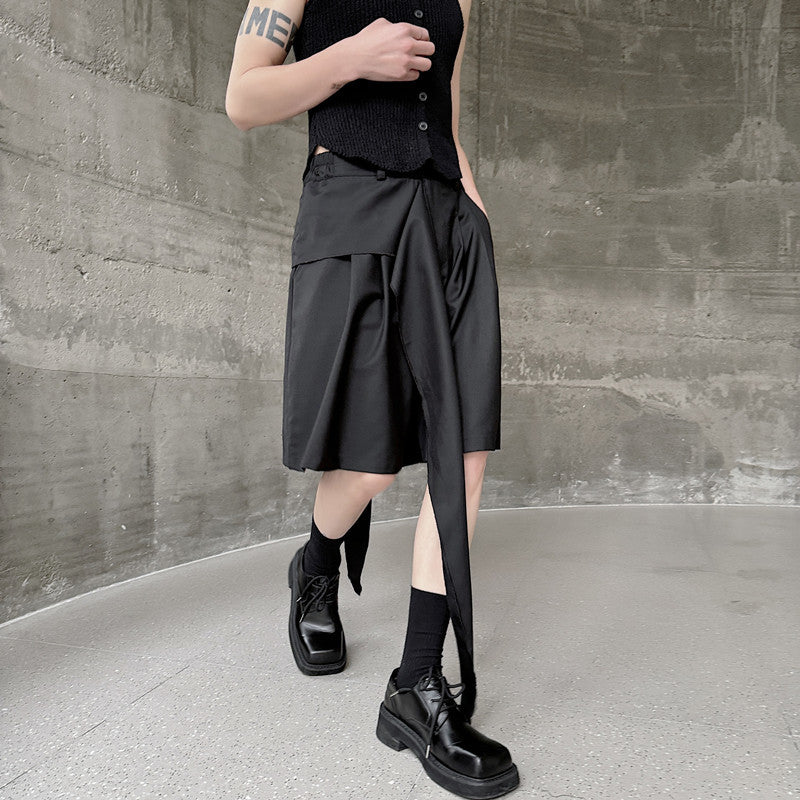 Herren modische Kurzgröße Shorts mit asymmetrischem Design und innovativen Details Echoarchiv