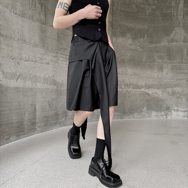 Herren modische Kurzgröße Shorts mit asymmetrischem Design und innovativen Details Echoarchiv