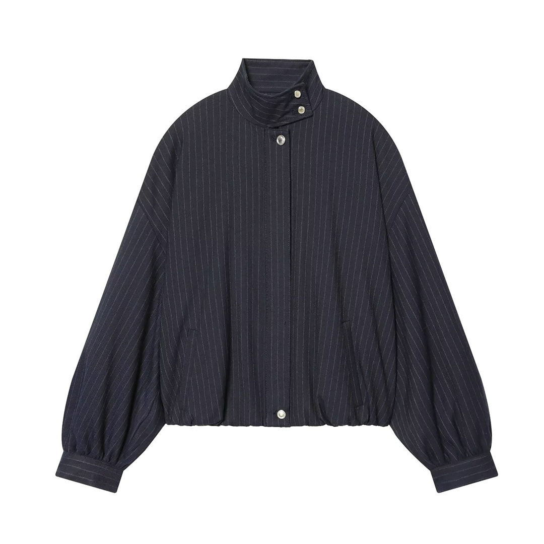 Damen Kurze Nadelstreifen-Blousonjacke mit Stehkragen, Ballonärmeln und elastischem Saum Echoarchiv