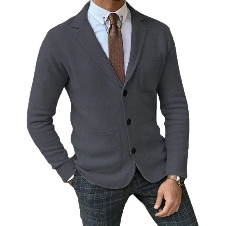 Herren modische Strickjacke mit eleganten Knopfdetails und praktischen Taschen Echoarchiv