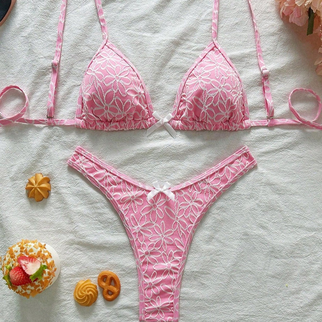 Damen Verspielter Triangel-Bikini mit floralen Applikationen Echo Archiv