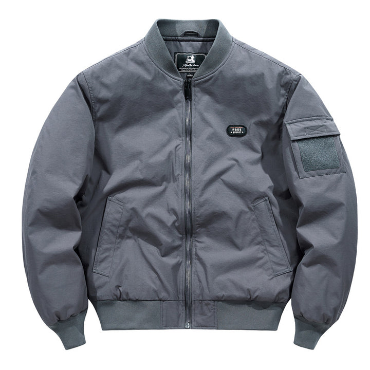Herren klassische Bomberjacke im Pilotenstil mit Ärmel‑Utilitytasche und geripptem Saum – Brevano