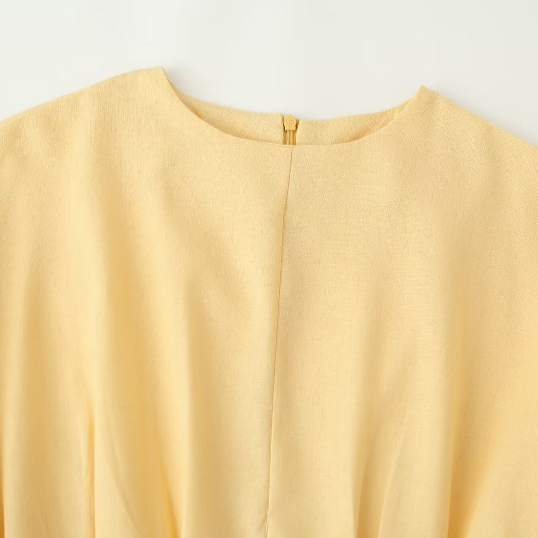 Damen Maxikleid mit plissierter Taillenpartie, weitem Rock und überschnittenen Ärmeln Echoarchiv