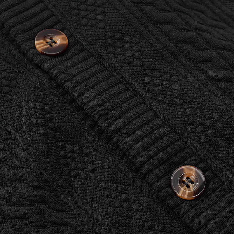 Herren Strickjacke mit hochwertigem Strukturmuster und modernen Knöpfen Echoarchiv