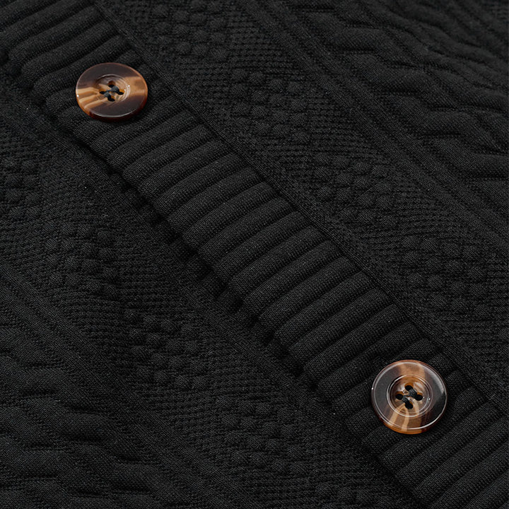 Herren Strickjacke mit hochwertigem Strukturmuster und modernen Knöpfen Echoarchiv