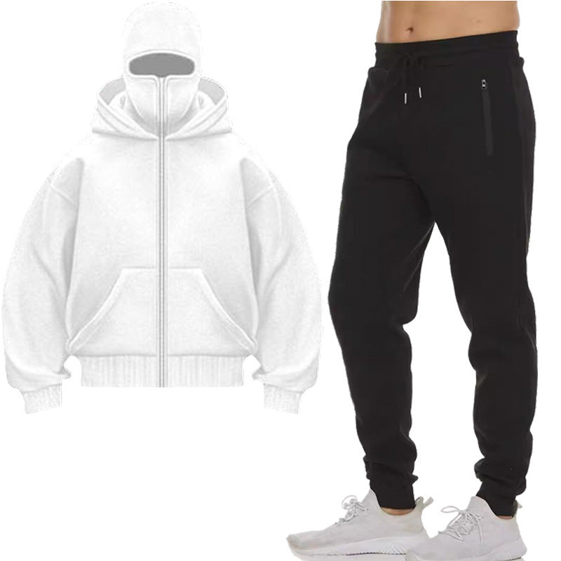 Herren Kapuzenjacke mit hohem Kragen und Jogginghose Echoarchiv
