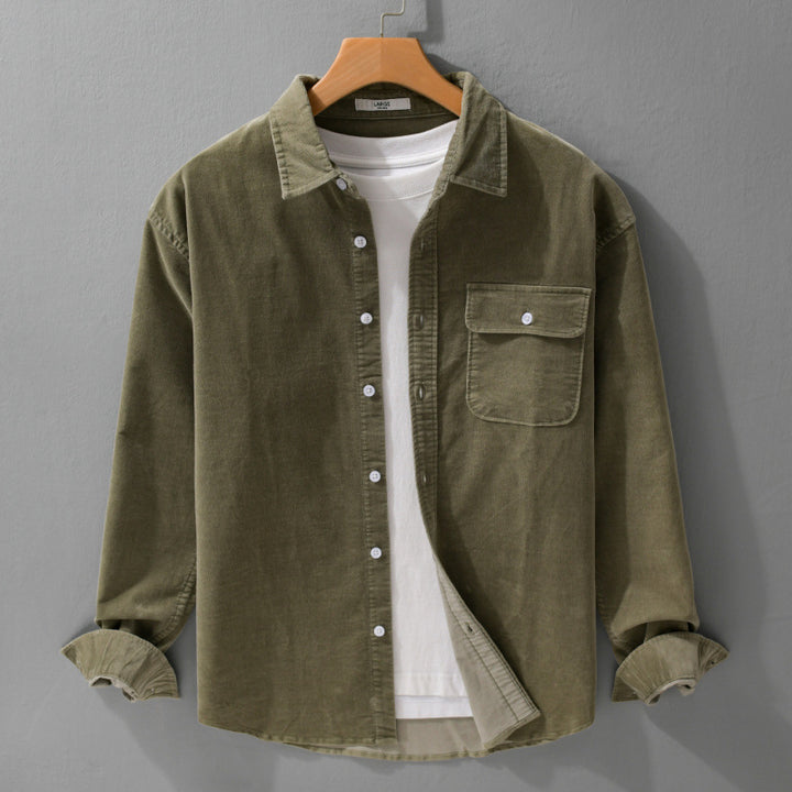 Herren Cordshirt im Overshirt‑Stil mit Brustpatte und entspannter Passform Echoarchiv