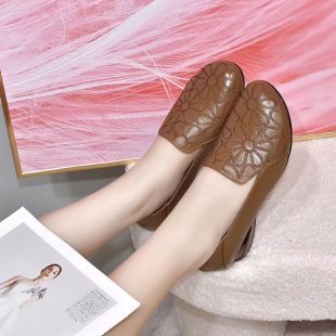 Damen nan elegante gepolsterte Lederloafer mit floral geprägter Oberfläche und mittelhohem Blockabsatz Echo Archiv